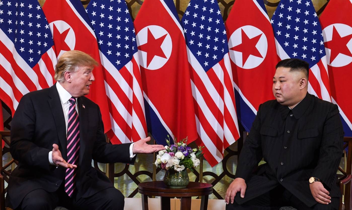 Yhdysvaltain presidentti Donald Trump ja Pohjois-Korean johtaja Kim Jong-un vuonna 2019. Kuva: Saul Loeb/AFP/NTB.